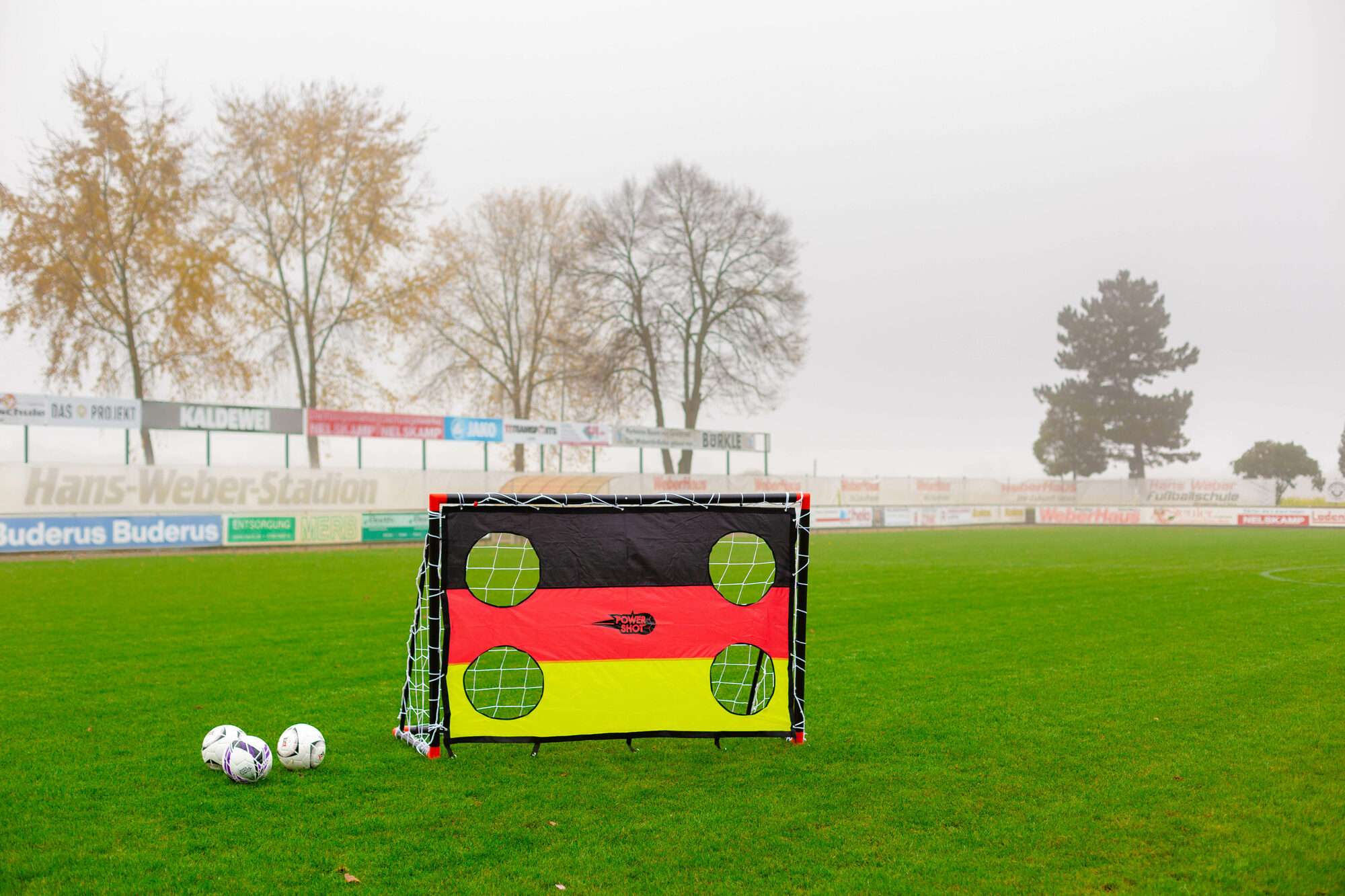 Image du produit : Target Sheet for Football Goals 6 x 4 ft (1.8 x 1.2m)