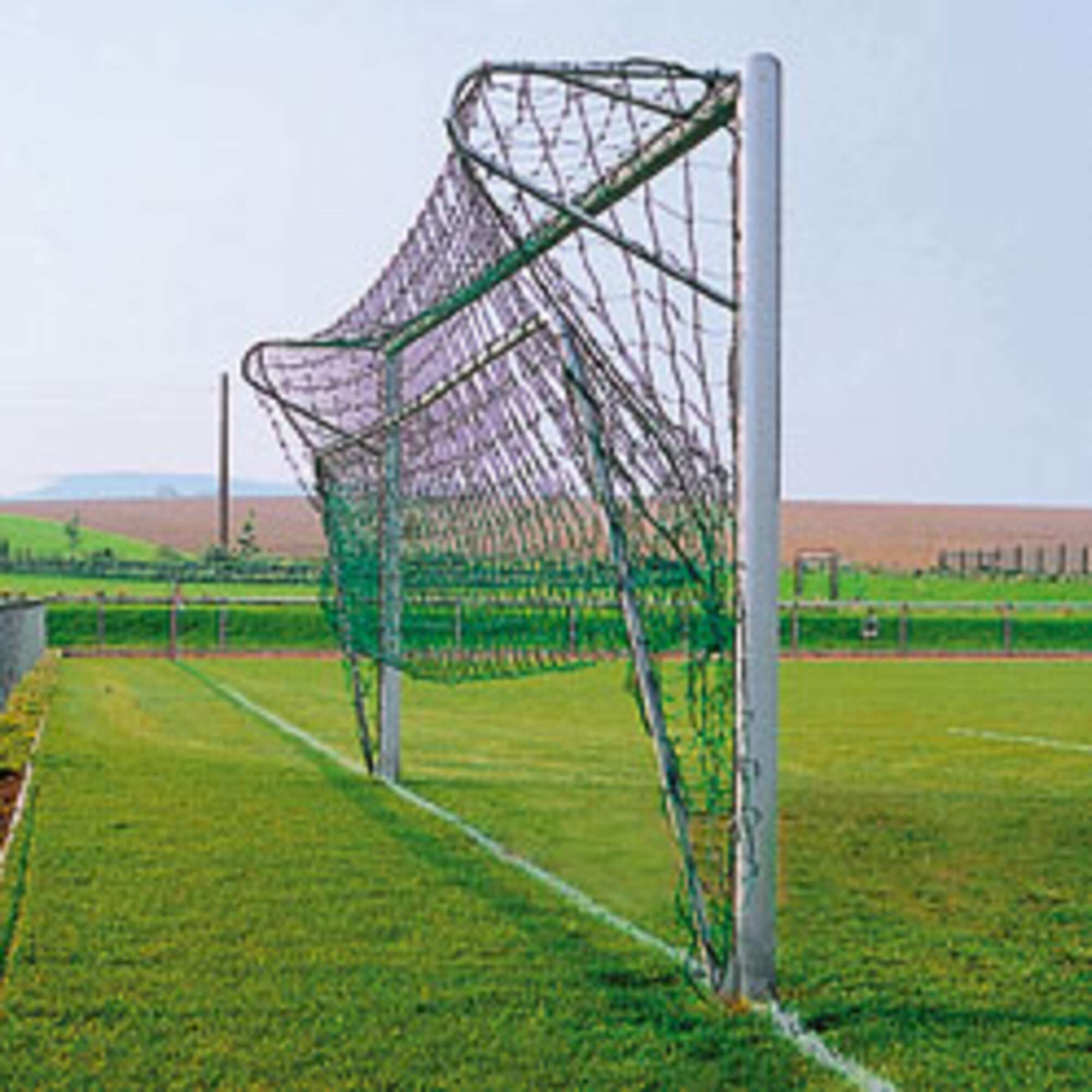 Image du produit : Socketed football goal 6x2m