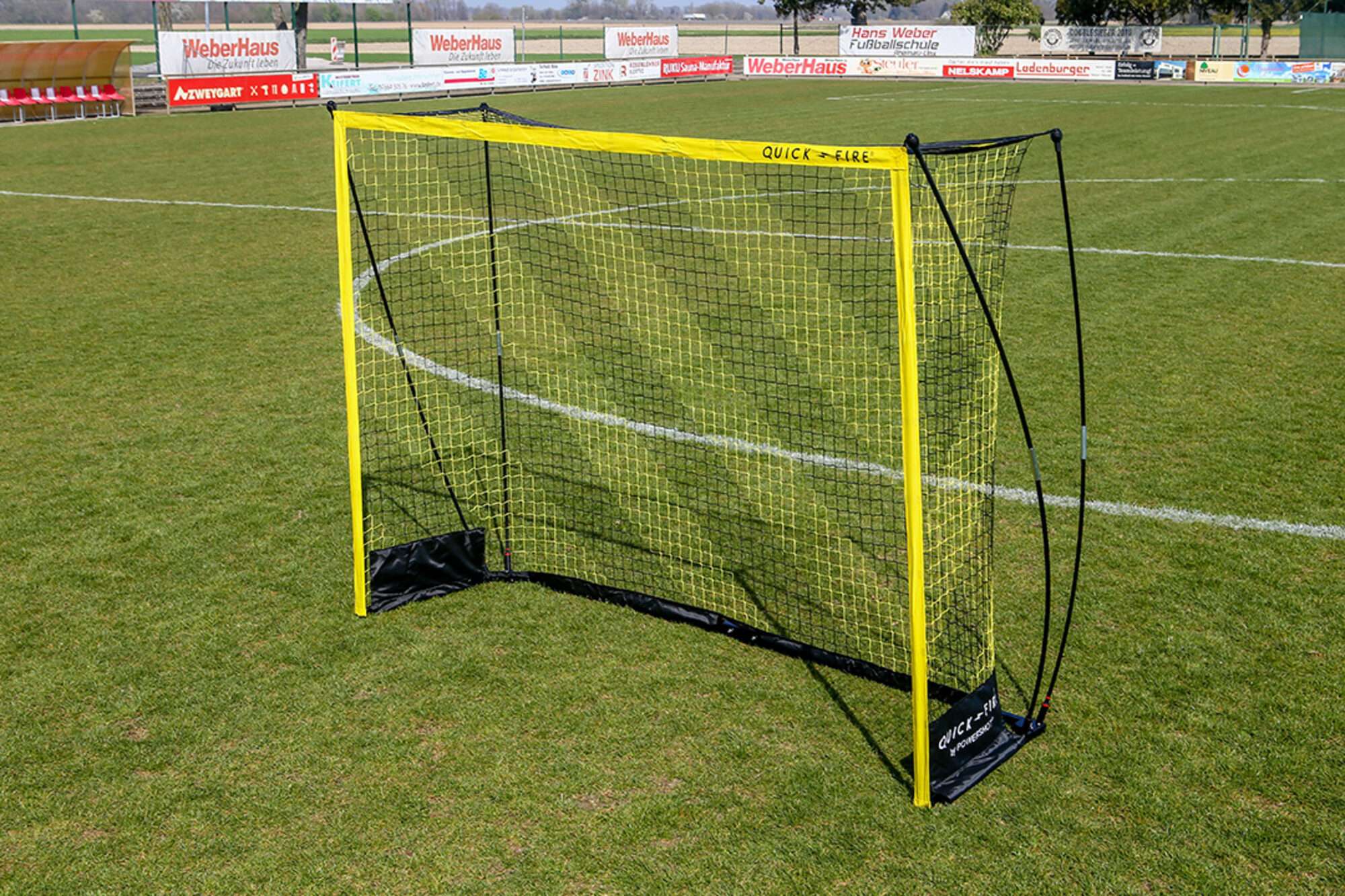 Image du produit : QuickFire Goal 6’ x 8’ - Self-weighted goal