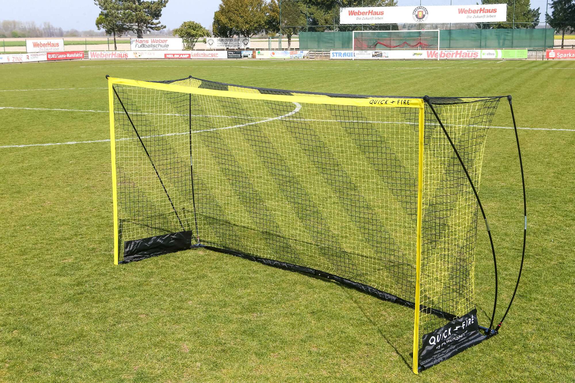 Image du produit : QuickFire Goal 6’ x 12’ - Self-weighted goal