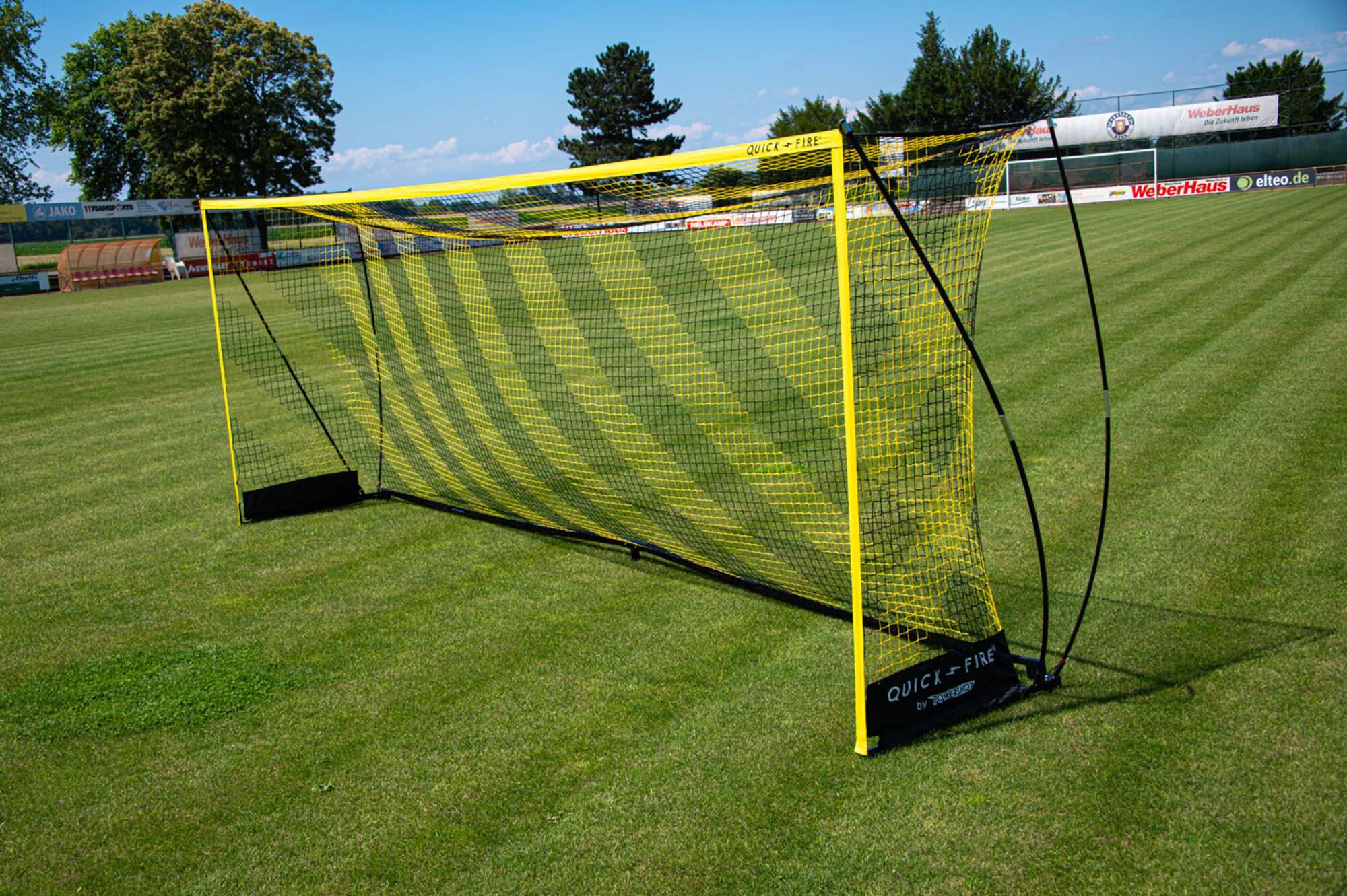 Image du produit : QuickFire Goal 7’ x 20’ - Self-weighted goal